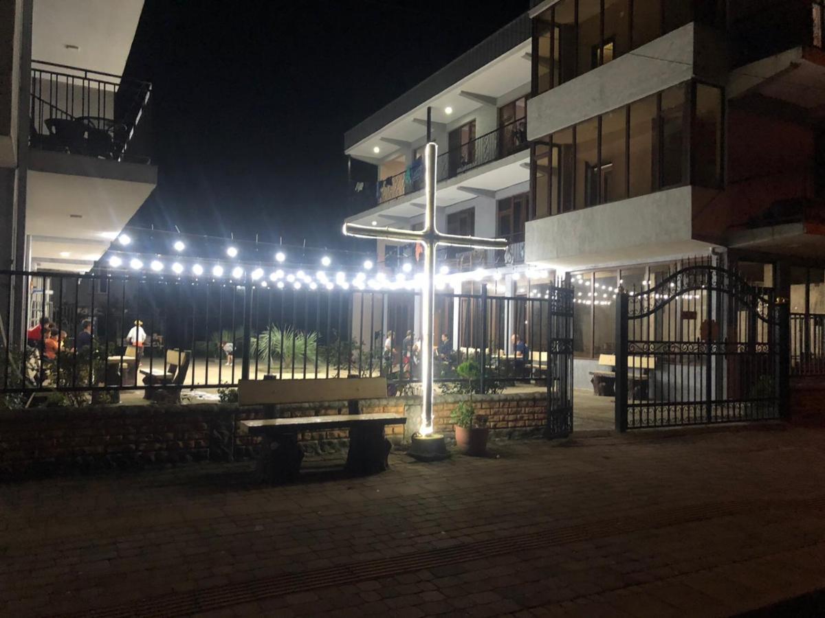Hotel Guga Kobuleti Exterior photo